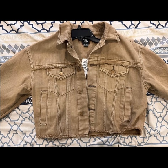 Urban outfitters cropped BDG Beige Denim Jacket - Picture 2 of 3